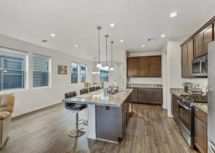 Holiday home Our Happy Place Minutes To Downtown Nau Brand New